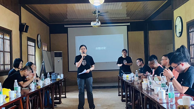 HiShop老兵營(yíng)班會(huì)｜千里馳騁不忘本，共聚一心齊向前