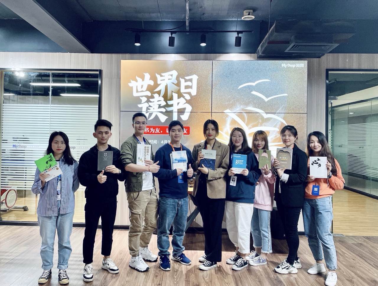 人物 | 劉正吾---向外看世界，向內(nèi)看自我